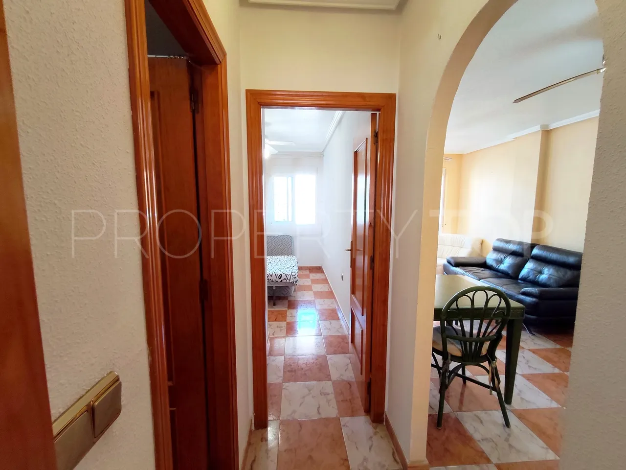 Se vende apartamento de 2 dormitorios en Rioja