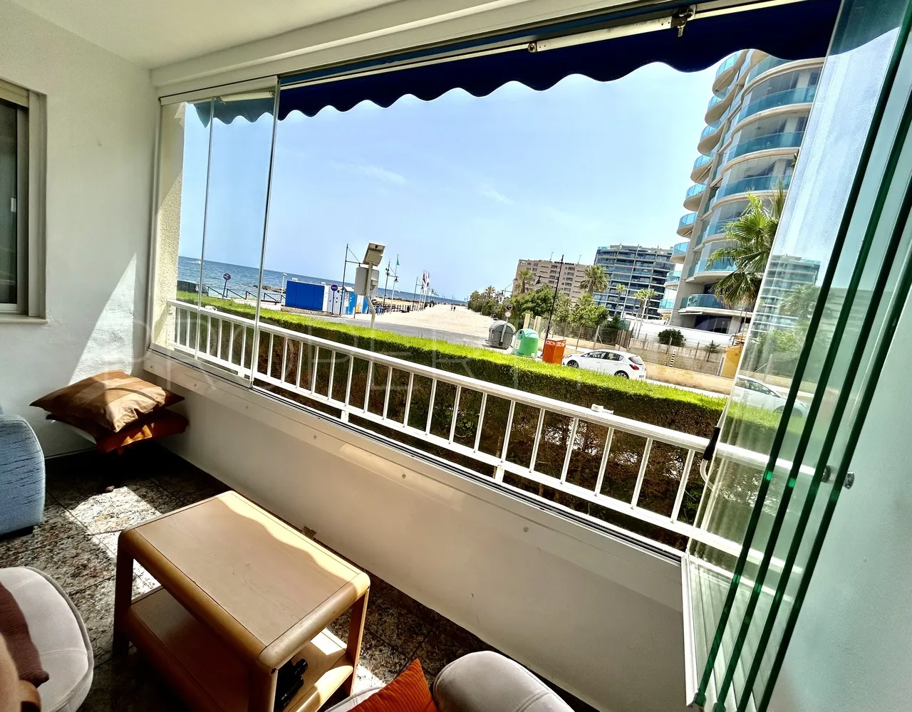 For sale 3 bedrooms apartment in Punta Prima