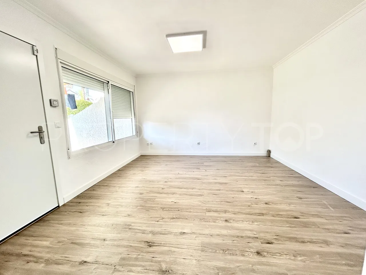 Apartamento de 2 dormitorios en venta en Rioja