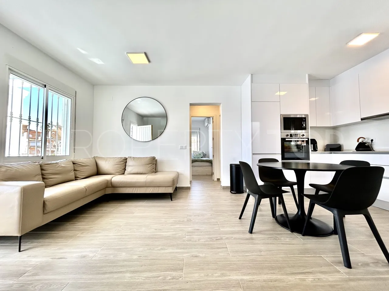 For sale Rioja villa with 5 bedrooms
