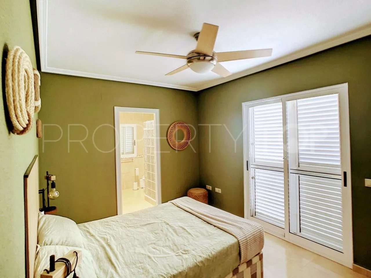 For sale villa in Pilar de la Horadada with 3 bedrooms