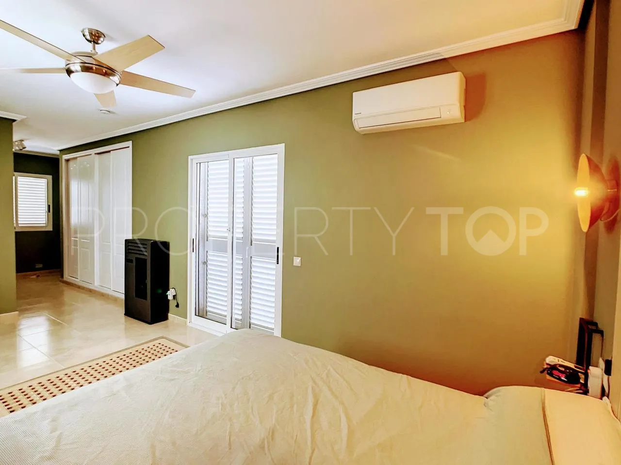 For sale villa in Pilar de la Horadada with 3 bedrooms