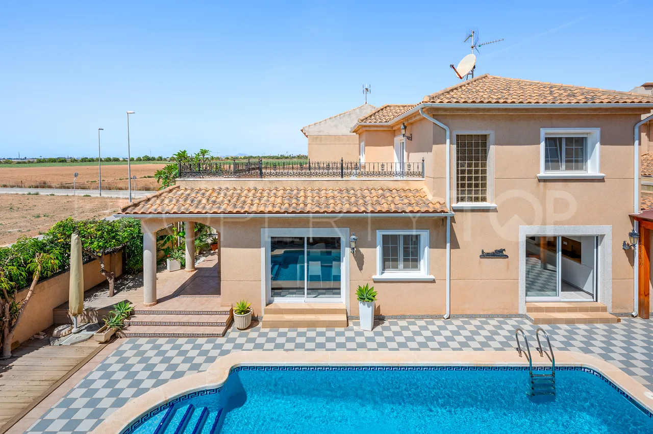 7 bedrooms villa in Torre de la Horadada for sale