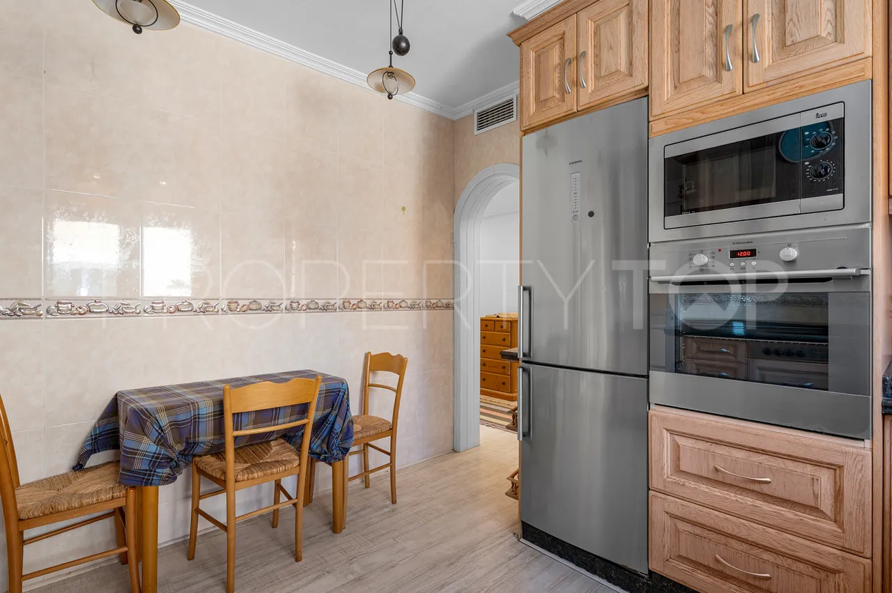 7 bedrooms villa in Torre de la Horadada for sale