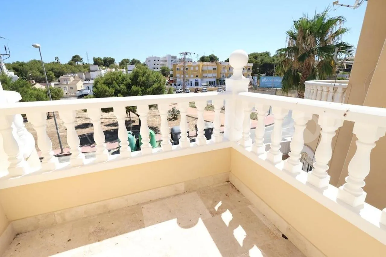 Villa with 3 bedrooms for sale in Rioja