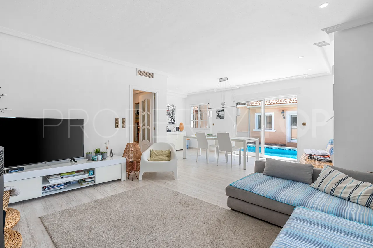7 bedrooms villa in Torre de la Horadada for sale