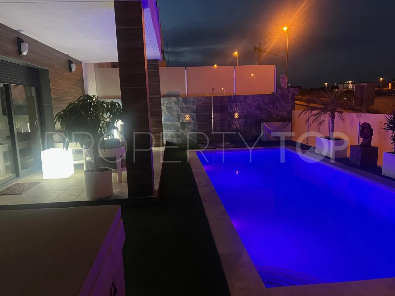 Buy Los Montesinos 3 bedrooms villa