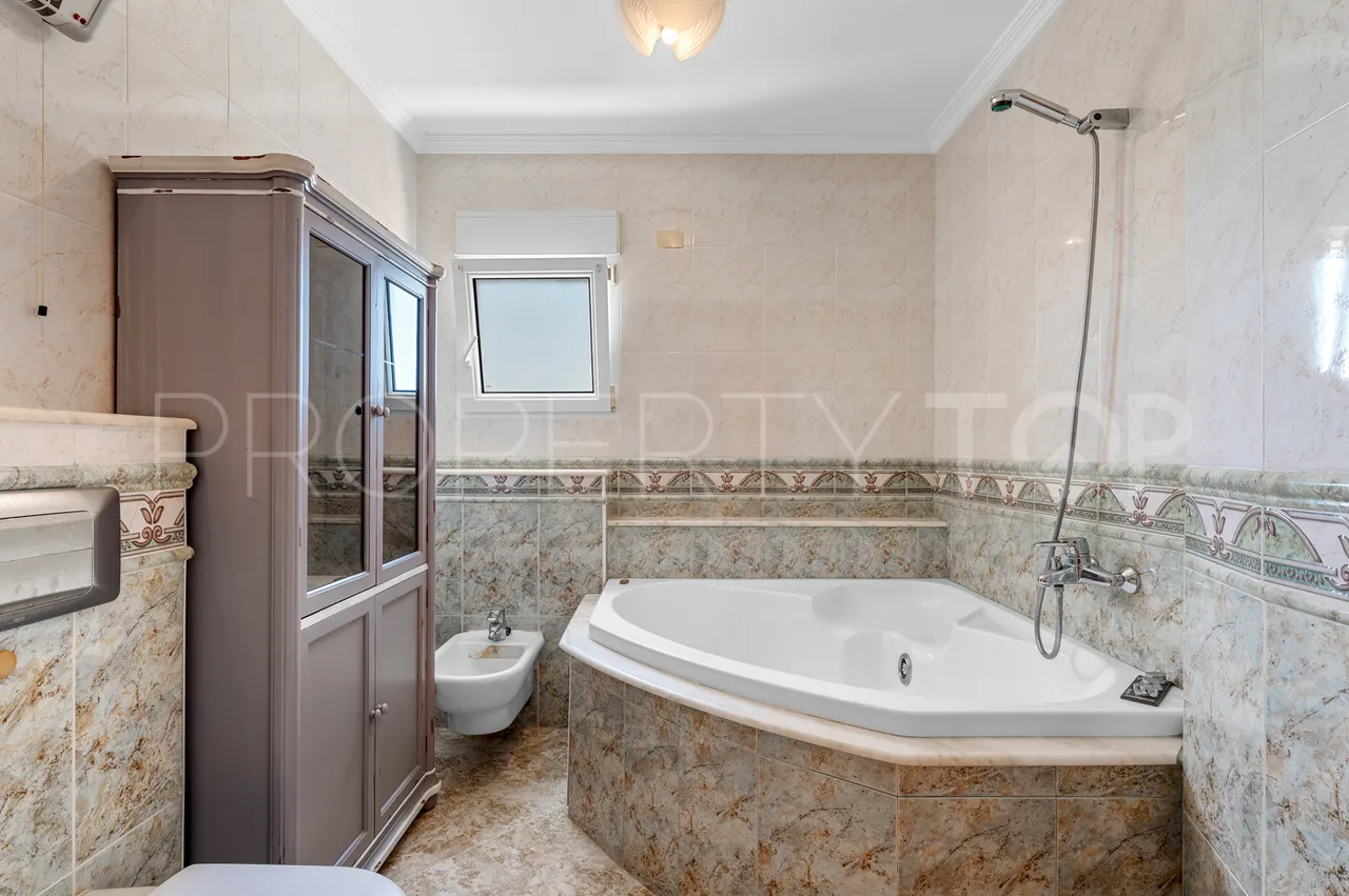 7 bedrooms villa in Torre de la Horadada for sale