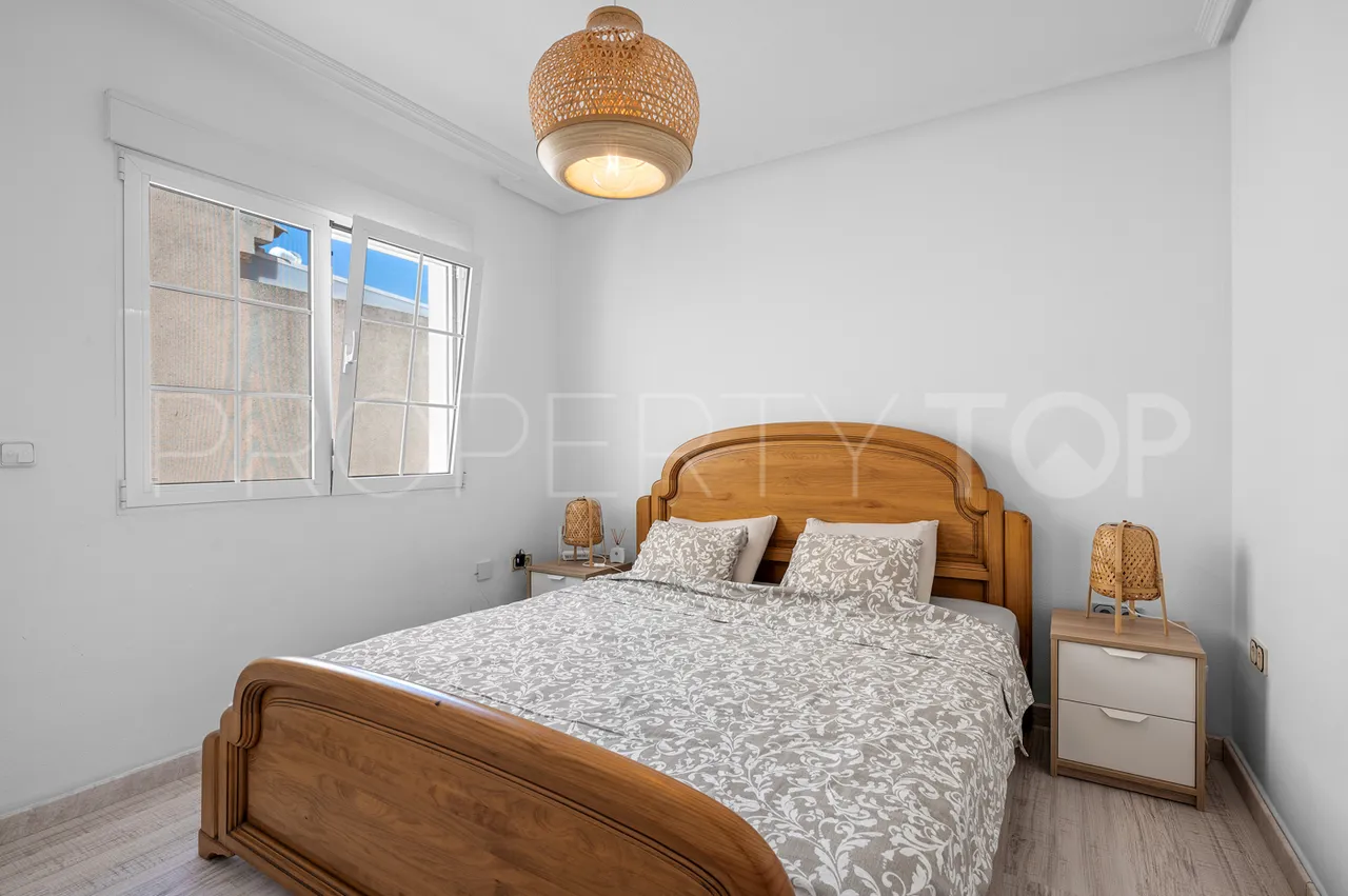 7 bedrooms villa in Torre de la Horadada for sale