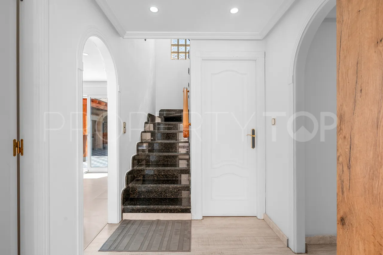 7 bedrooms villa in Torre de la Horadada for sale