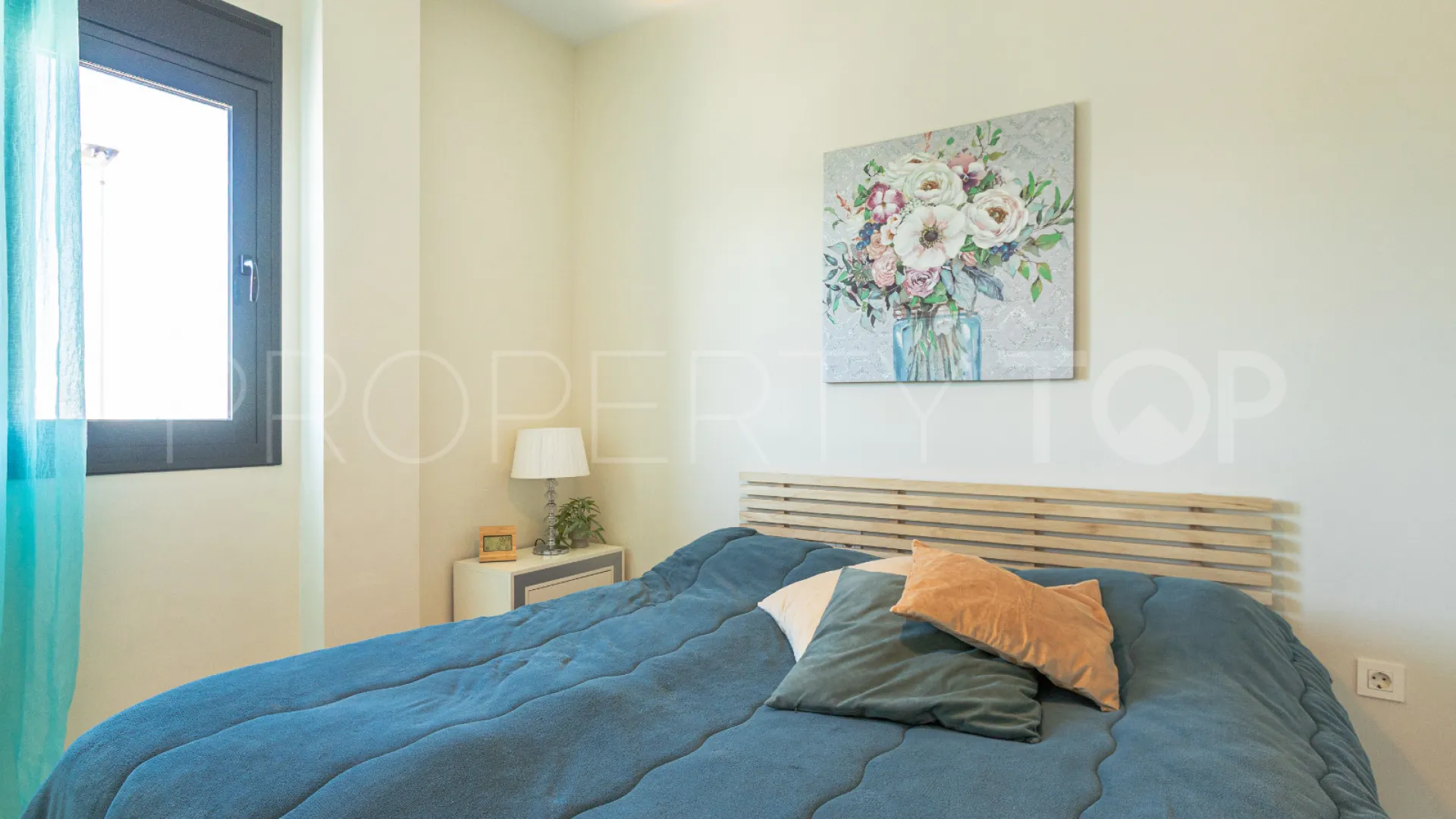 Buy apartment in Los Altos de Marbella