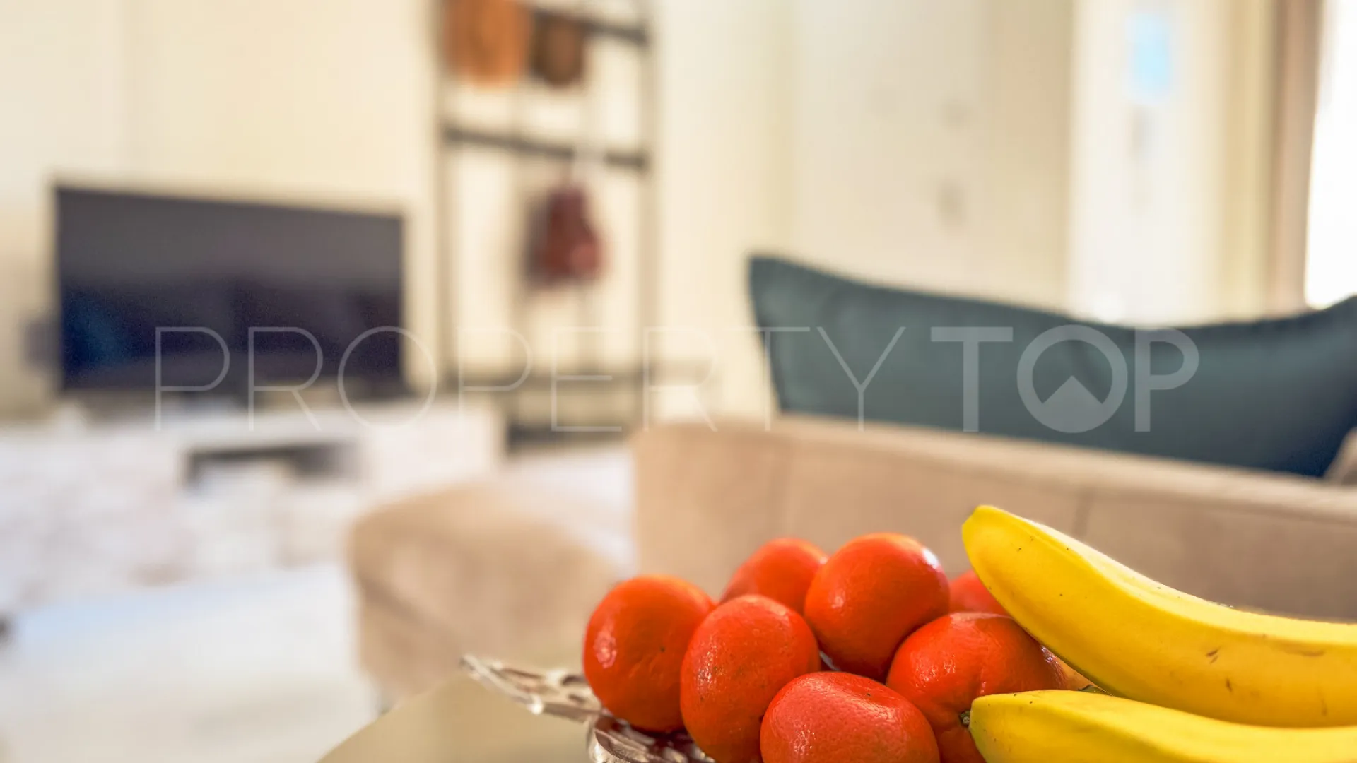 Buy apartment in Los Altos de Marbella