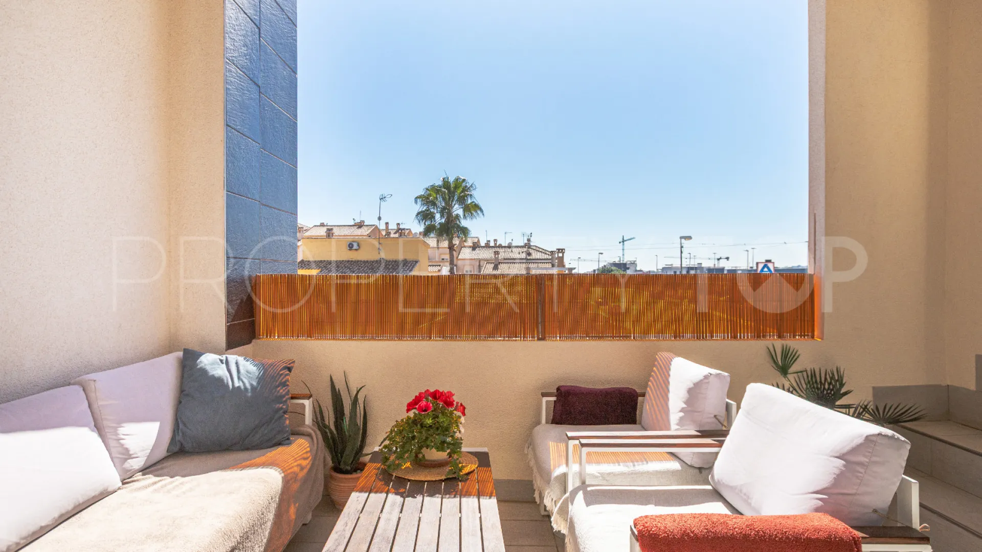 Buy apartment in Los Altos de Marbella