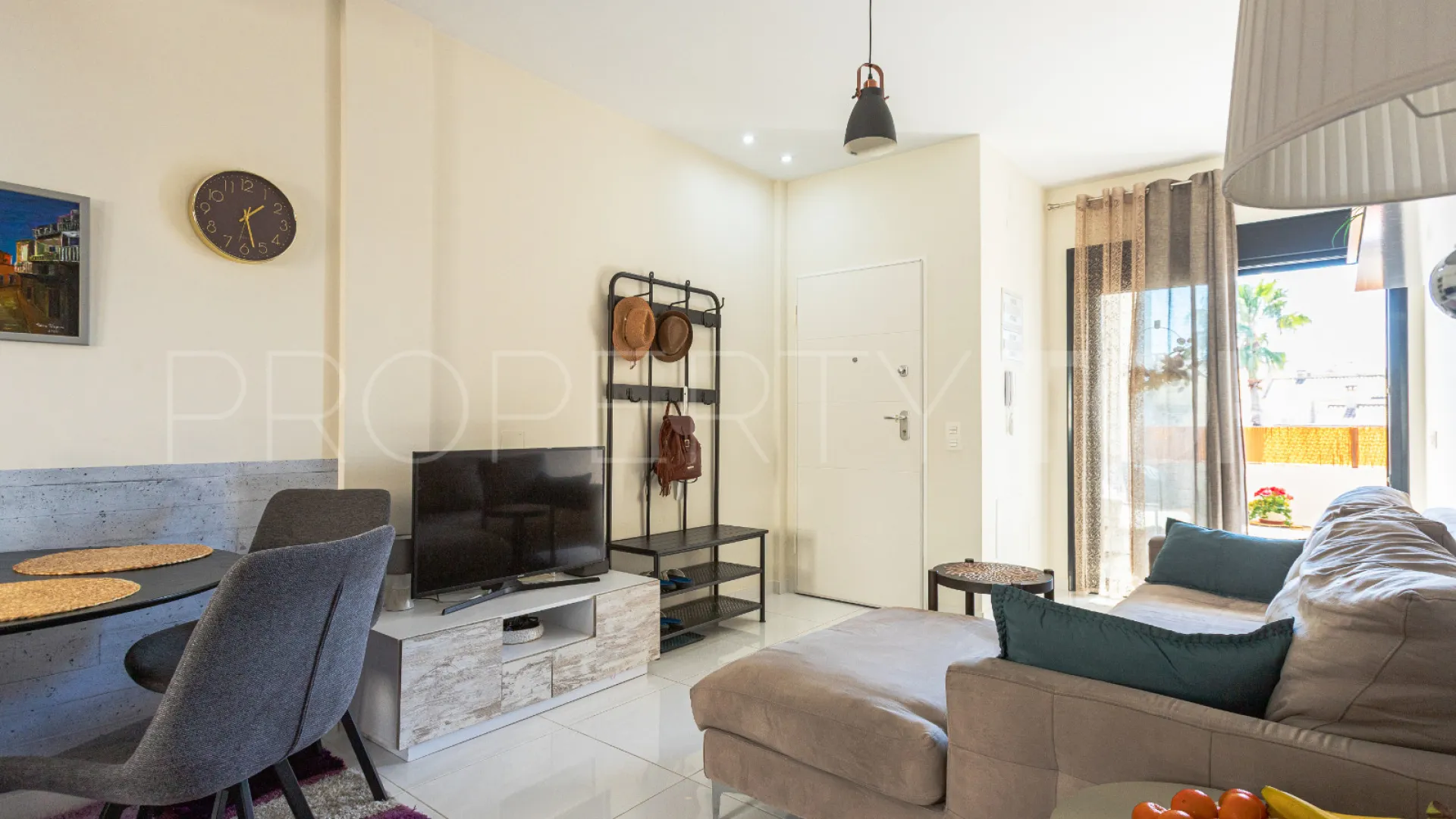 Buy apartment in Los Altos de Marbella