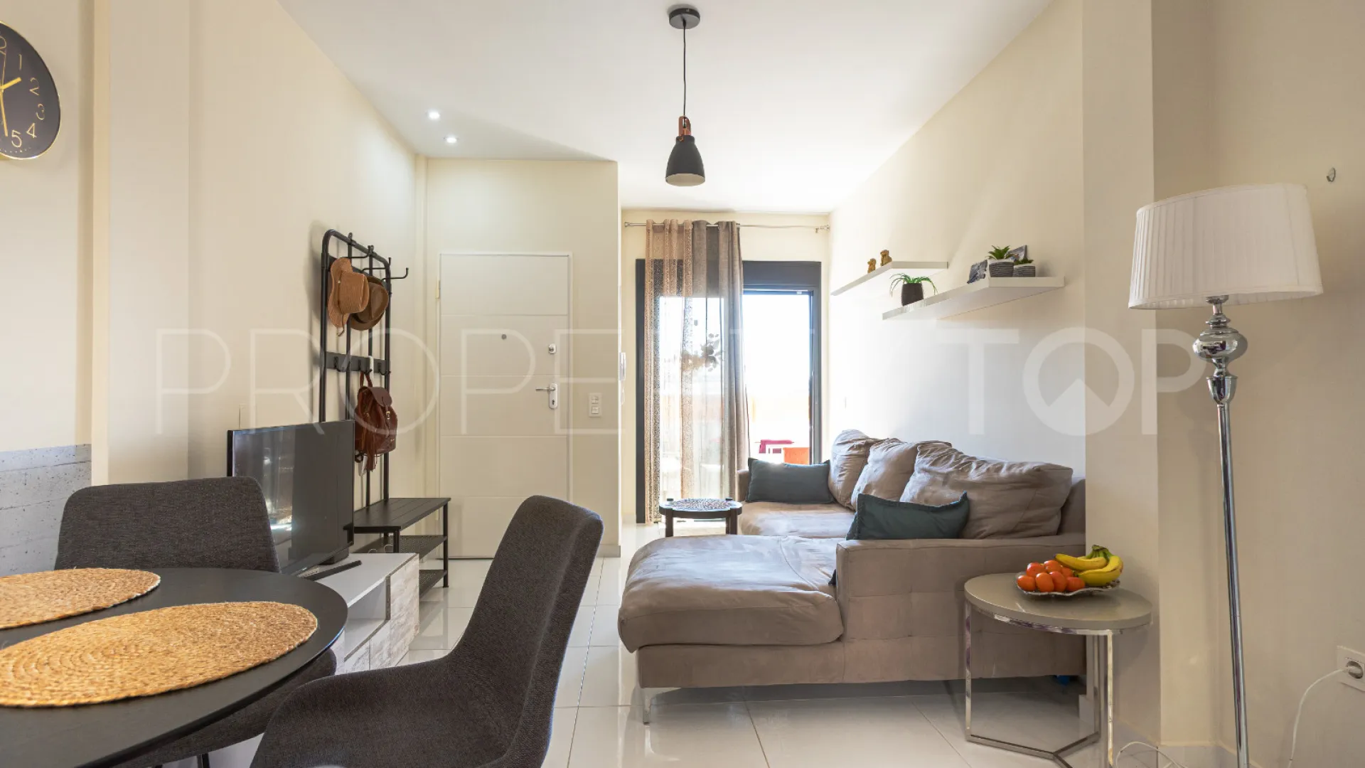 Buy apartment in Los Altos de Marbella