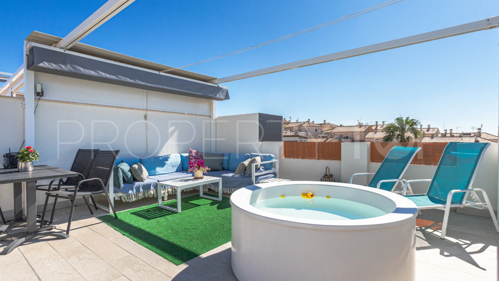 Buy apartment in Los Altos de Marbella