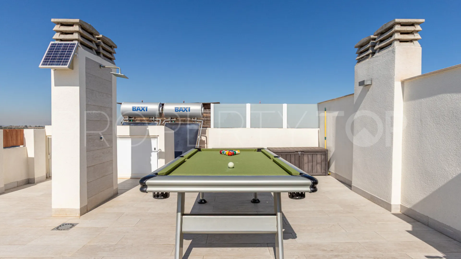 Buy apartment in Los Altos de Marbella