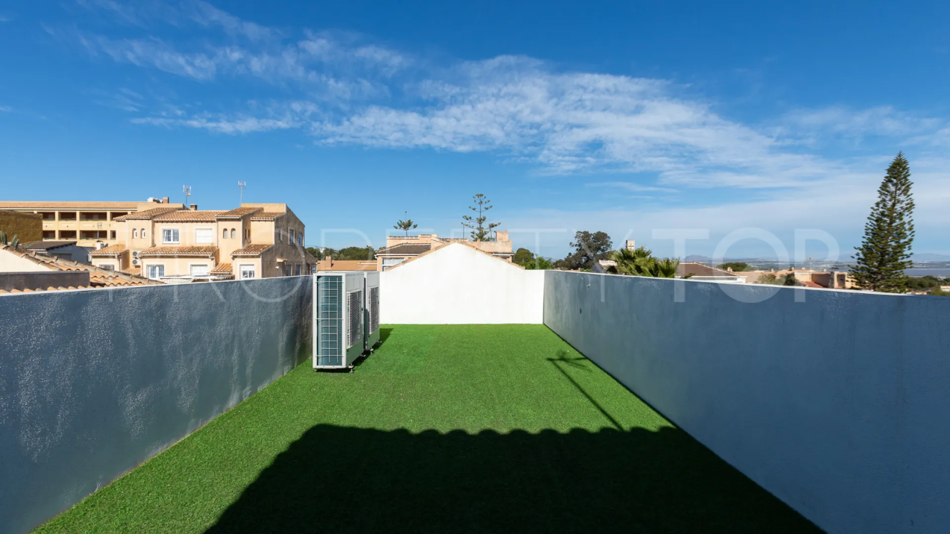 Los Balcones, villa a la venta
