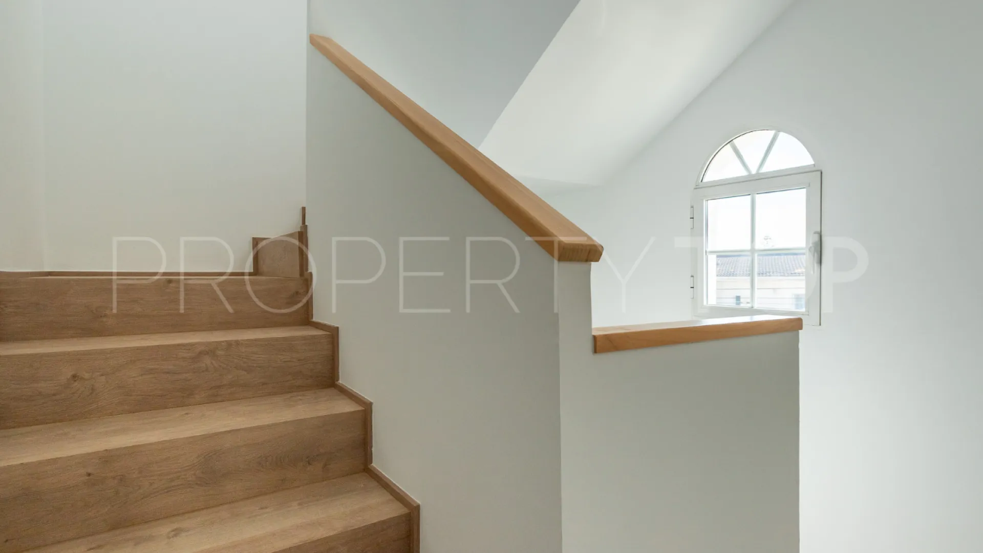 Los Balcones, villa a la venta