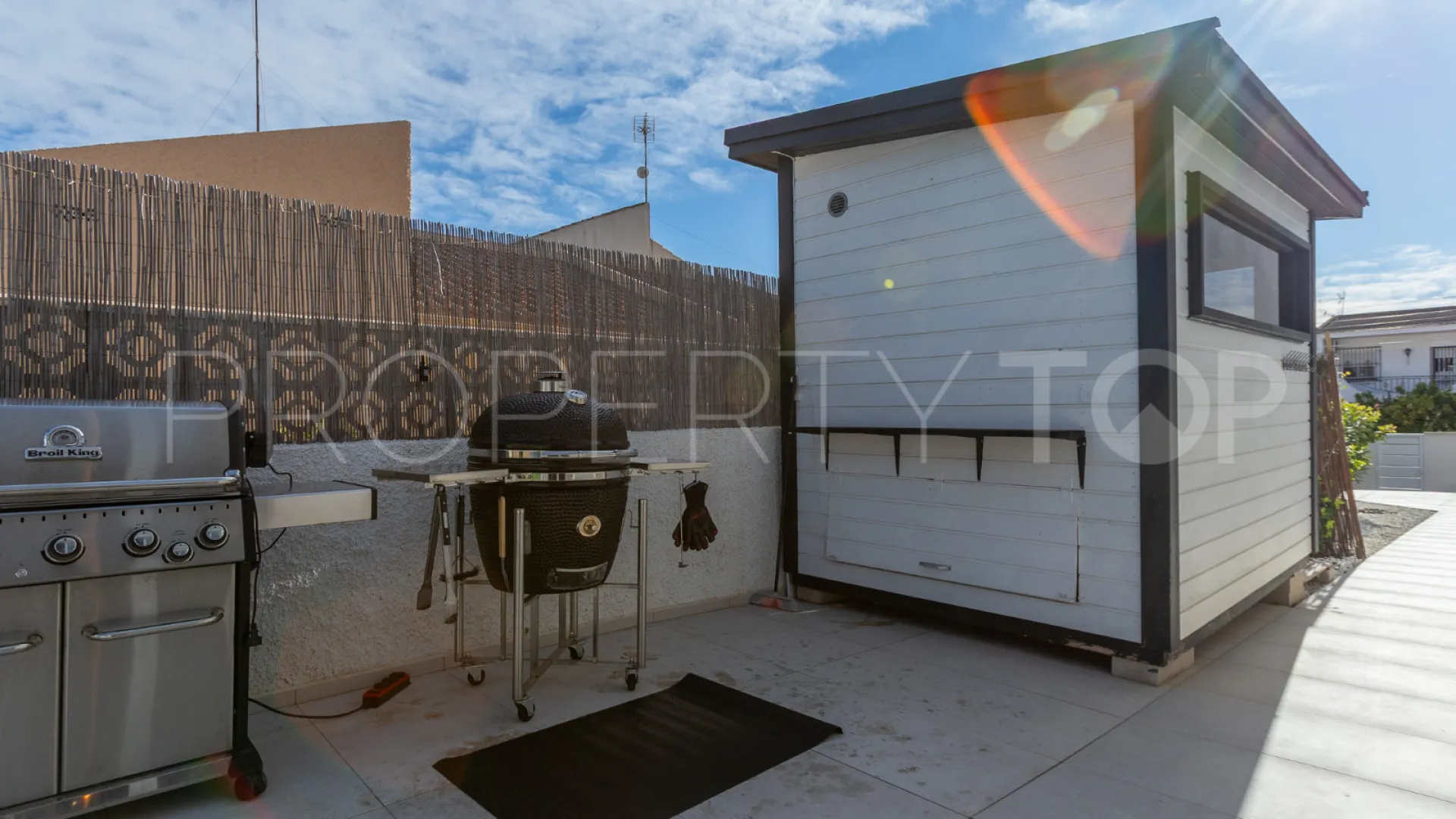 Los Balcones, villa a la venta