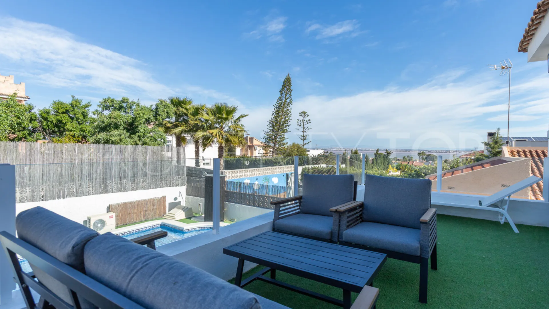 Los Balcones, villa a la venta