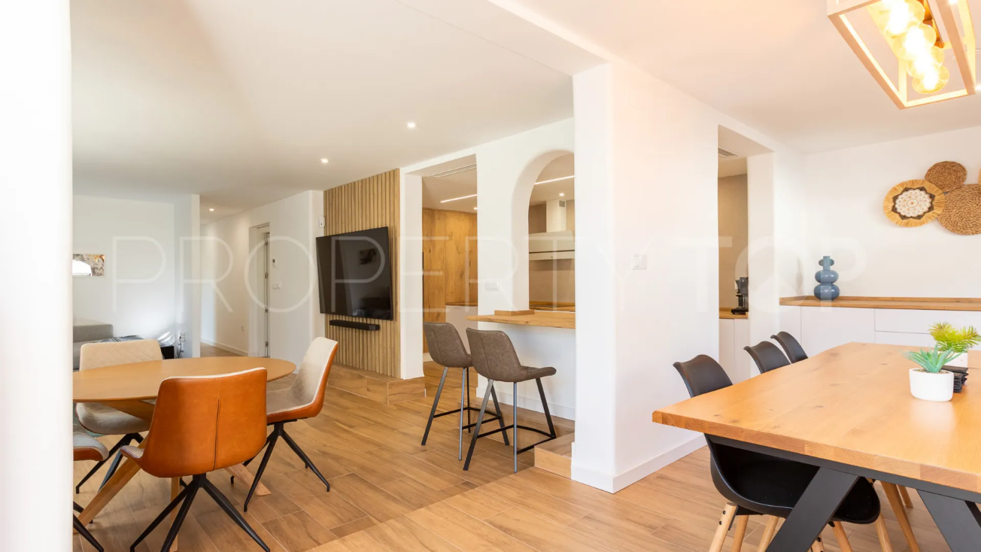 Los Balcones, villa a la venta