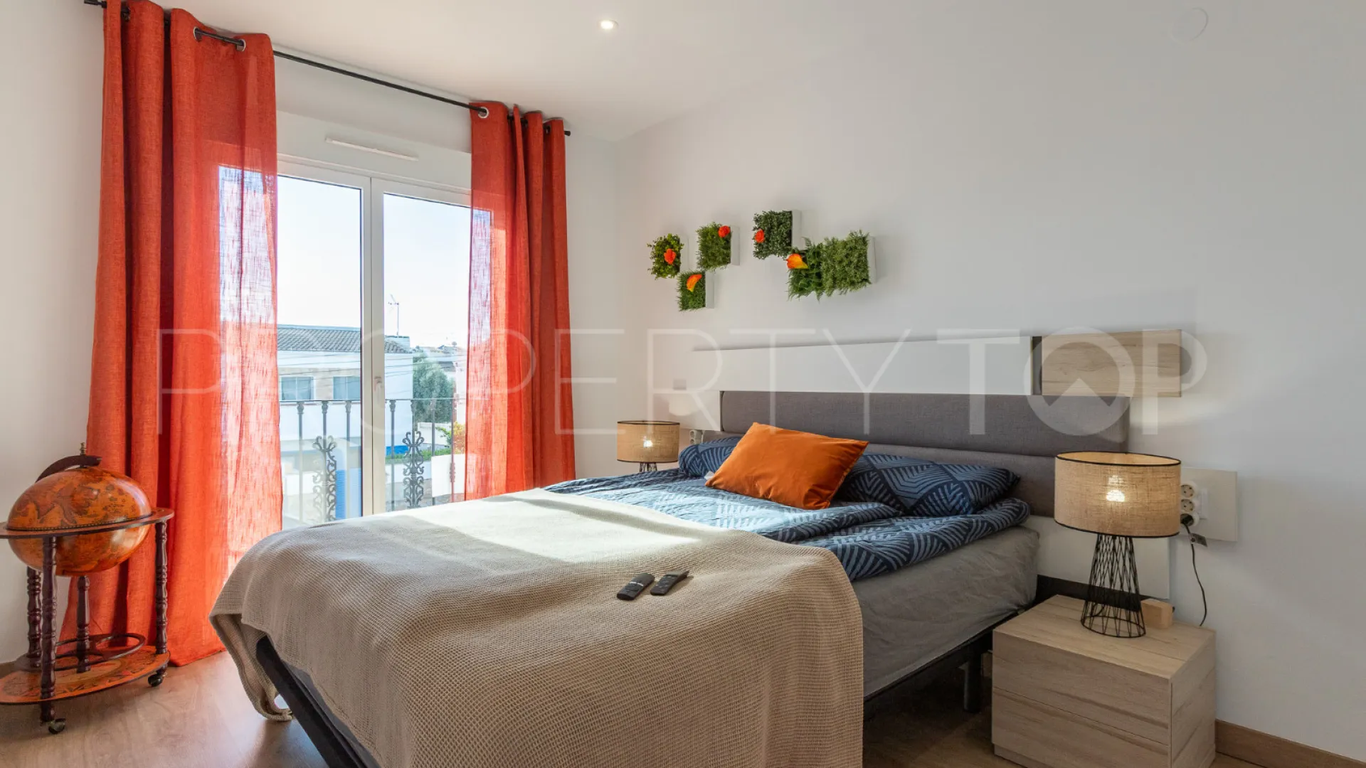 Los Balcones, villa a la venta