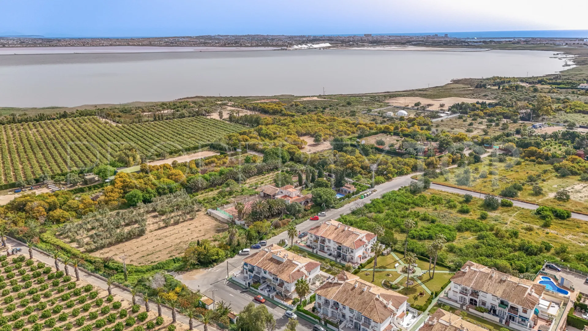 Buy apartment with 1 bedroom in Los Balcones