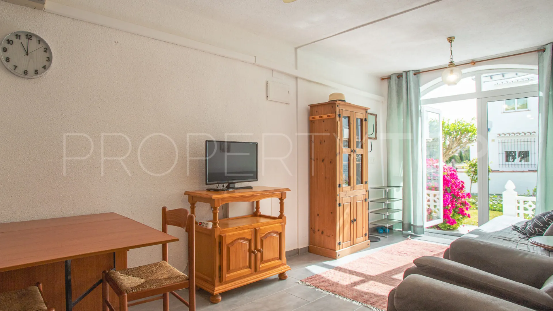 Buy apartment with 1 bedroom in Los Balcones