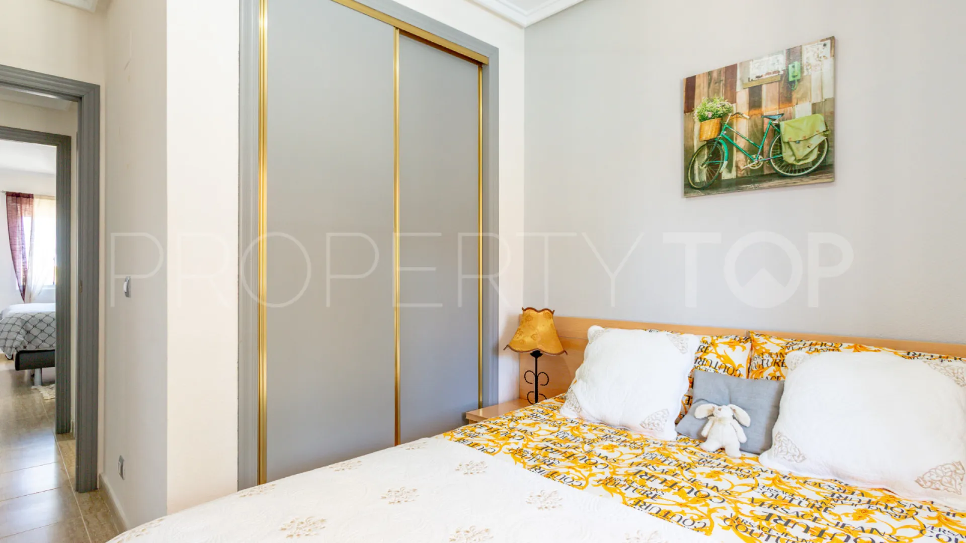Se vende apartamento de 2 dormitorios en Rioja