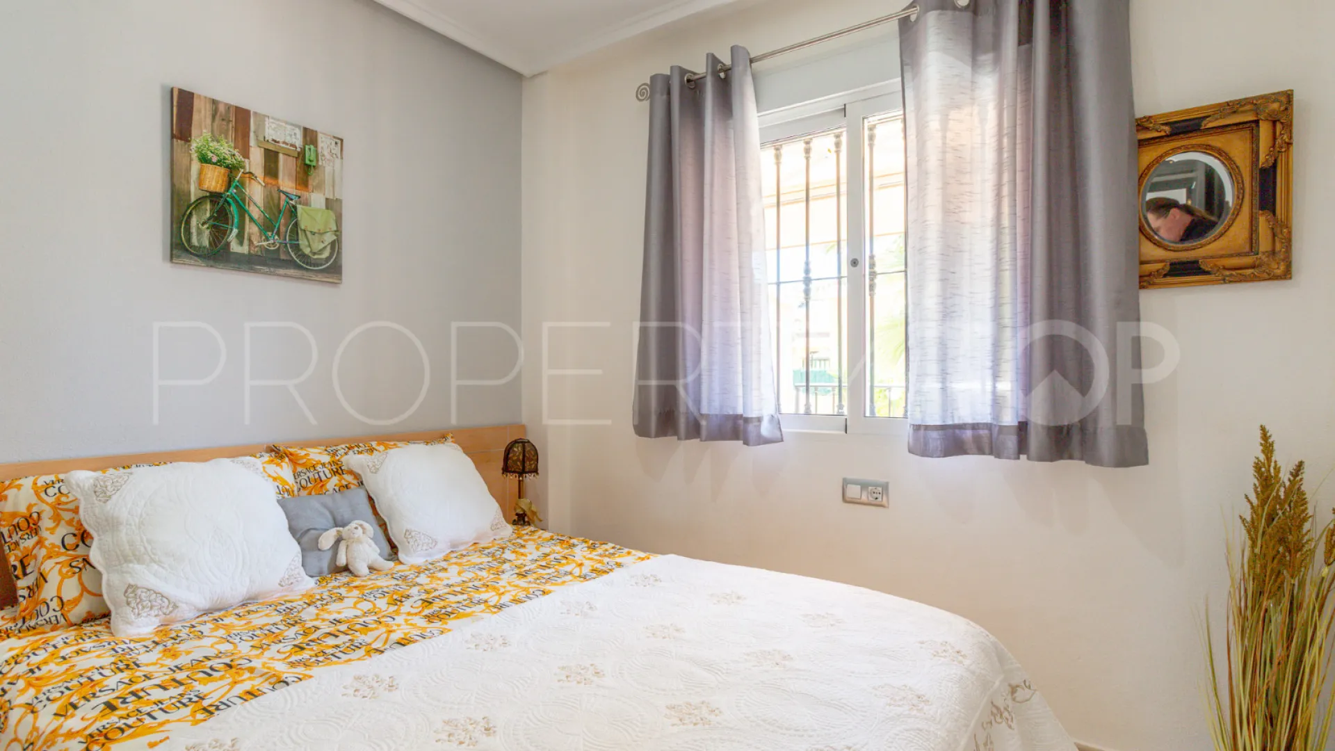 Se vende apartamento de 2 dormitorios en Rioja