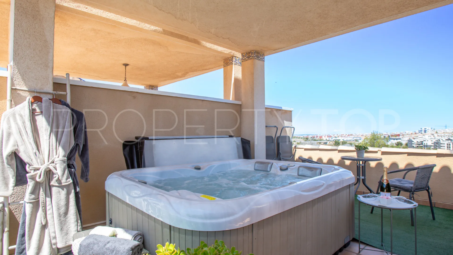 Se vende apartamento de 2 dormitorios en Rioja