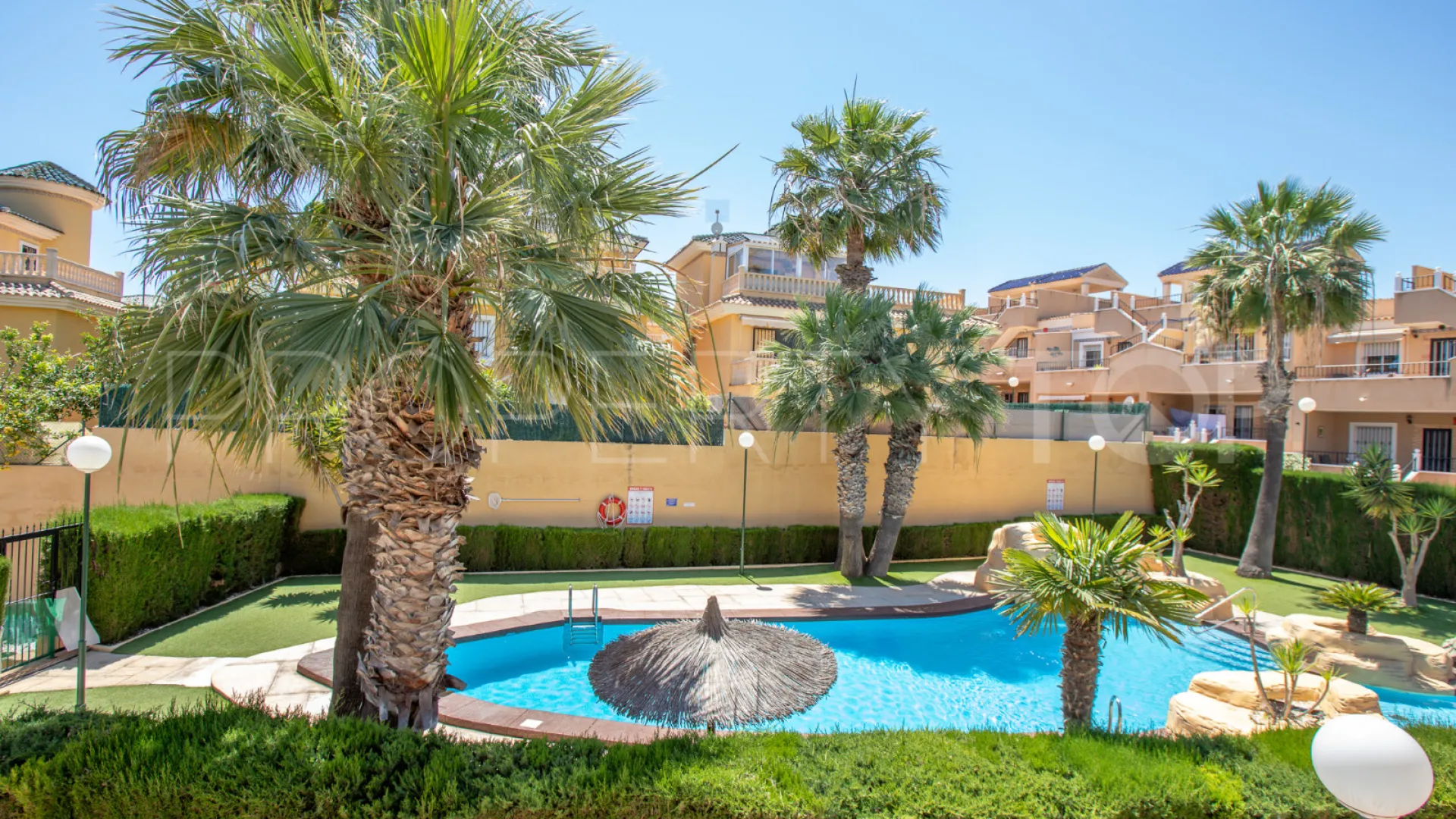 Se vende apartamento de 2 dormitorios en Rioja