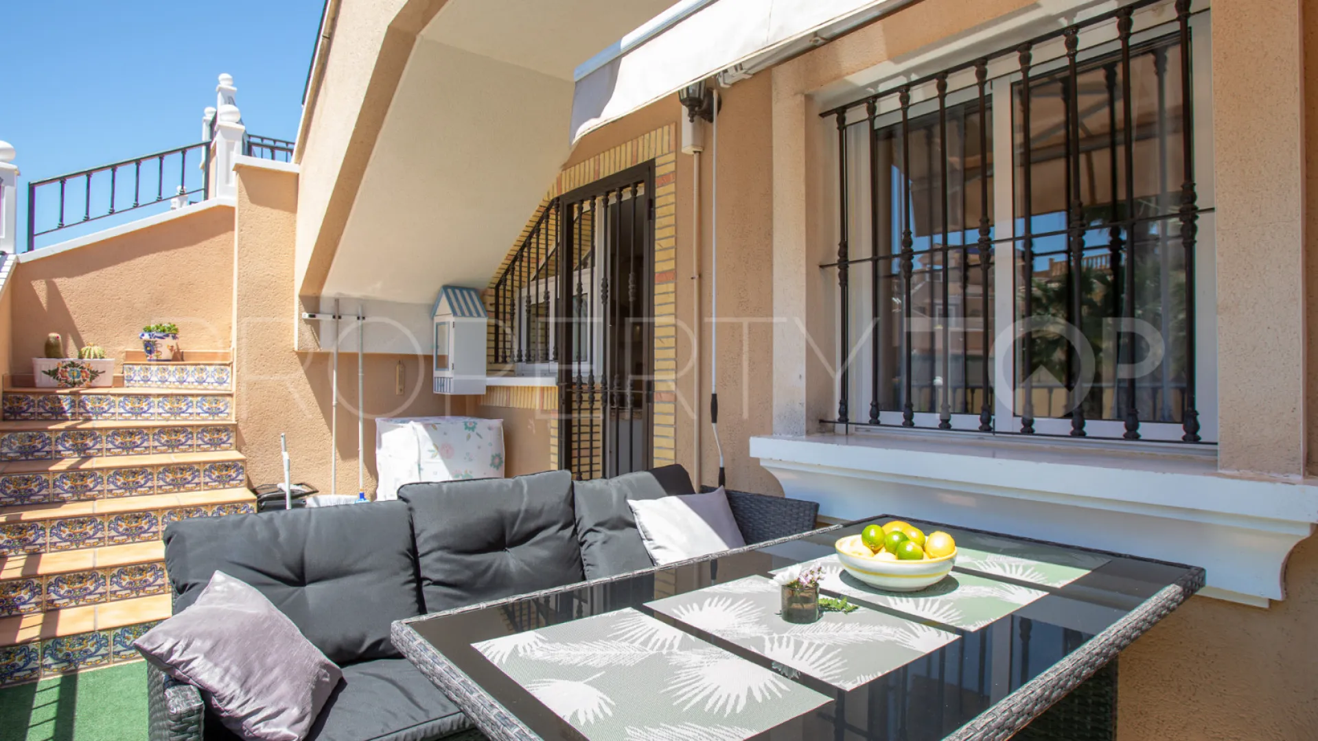 Se vende apartamento de 2 dormitorios en Rioja