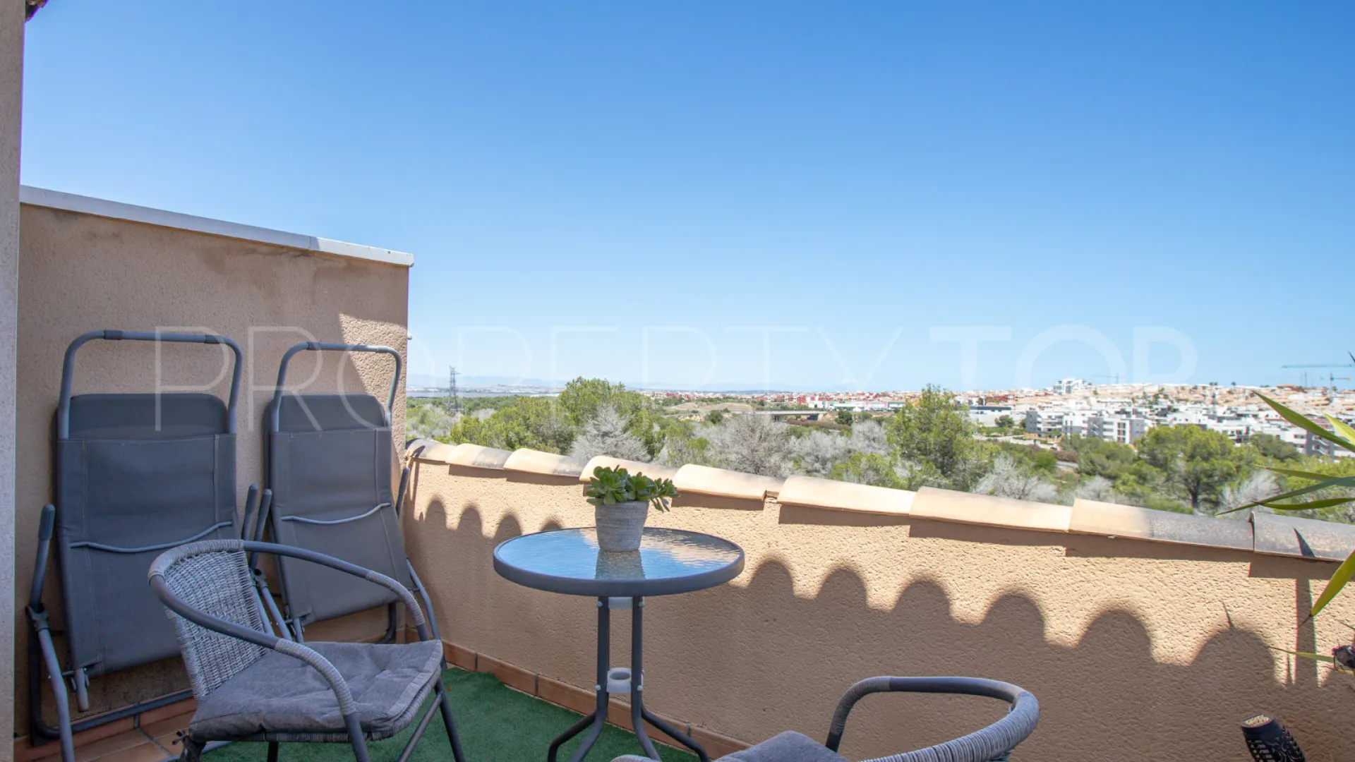 Se vende apartamento de 2 dormitorios en Rioja