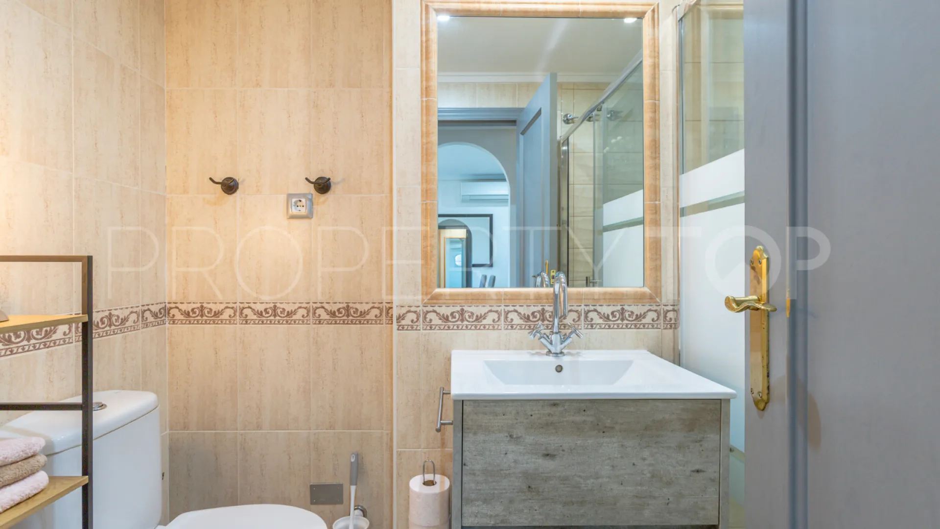 Se vende apartamento de 2 dormitorios en Rioja