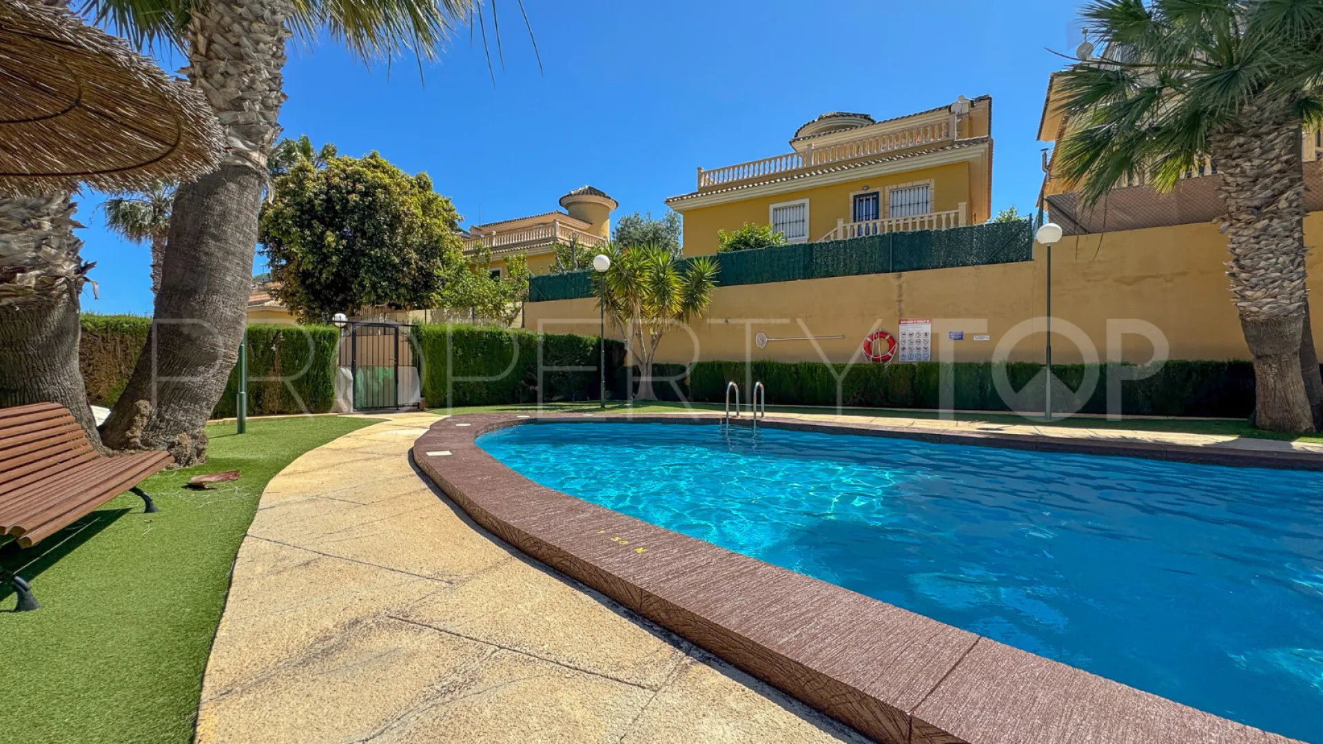 Se vende apartamento de 2 dormitorios en Rioja