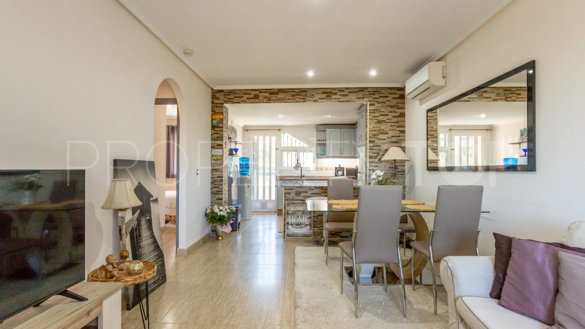 Se vende apartamento de 2 dormitorios en Rioja