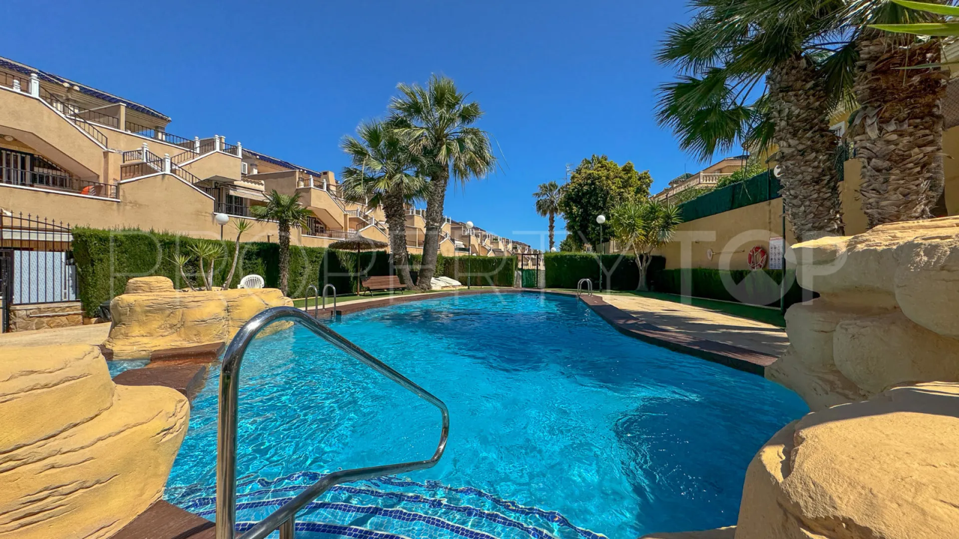 Se vende apartamento de 2 dormitorios en Rioja
