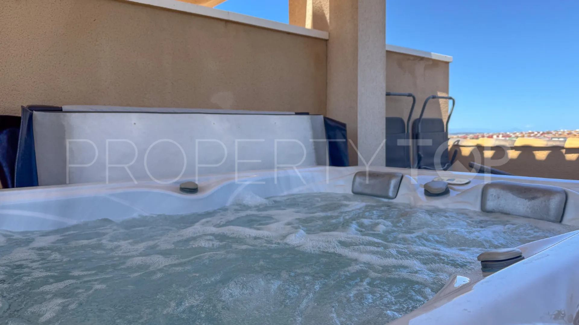 Se vende apartamento de 2 dormitorios en Rioja