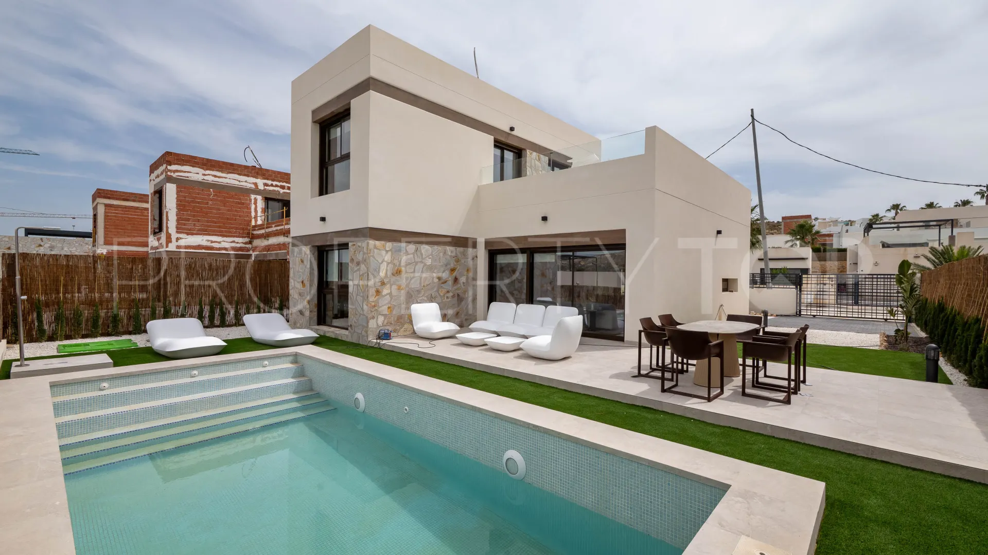 Villa en venta en La Finca Golf