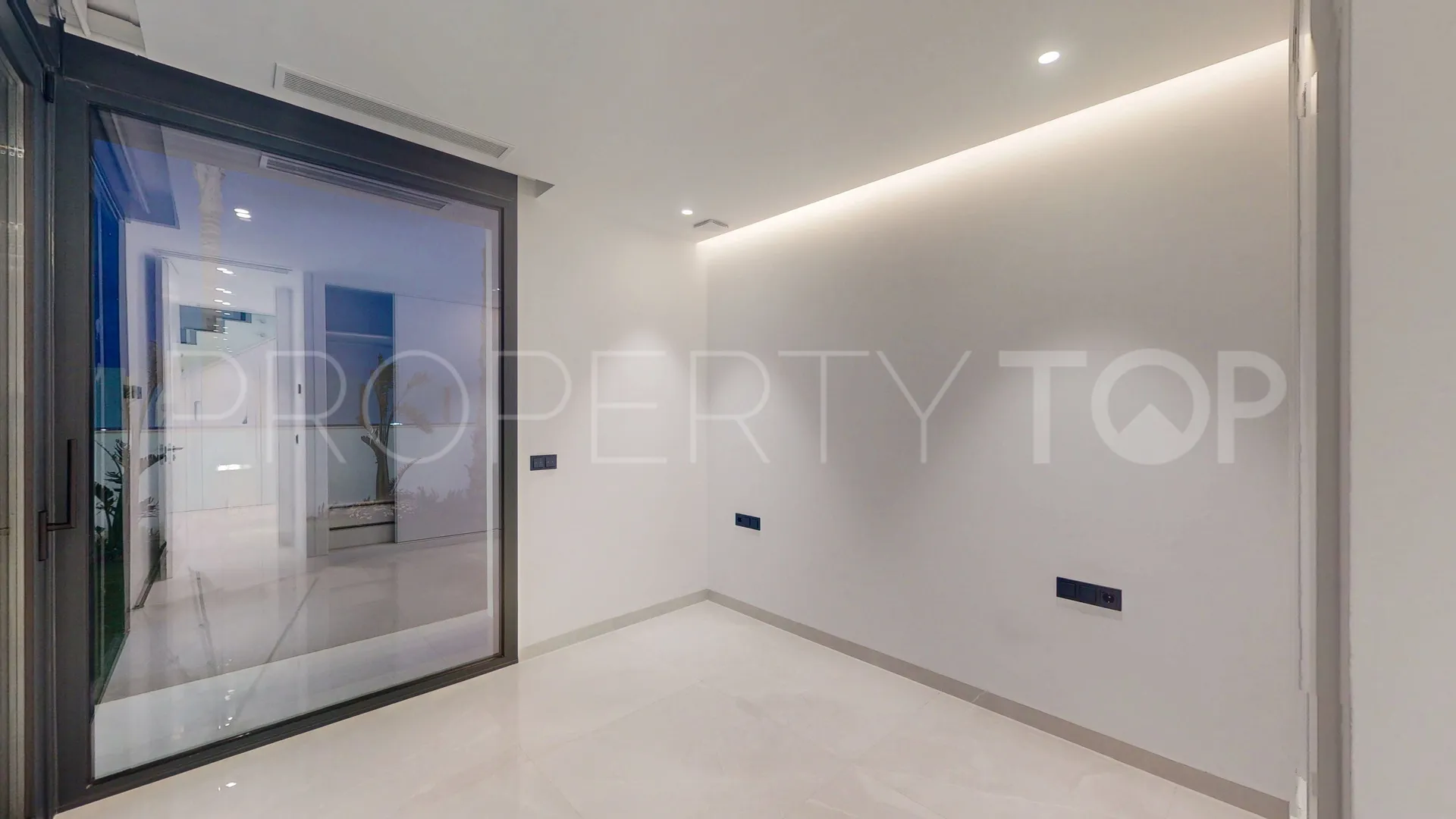 Cala de Finestrat, villa de 3 dormitorios en venta