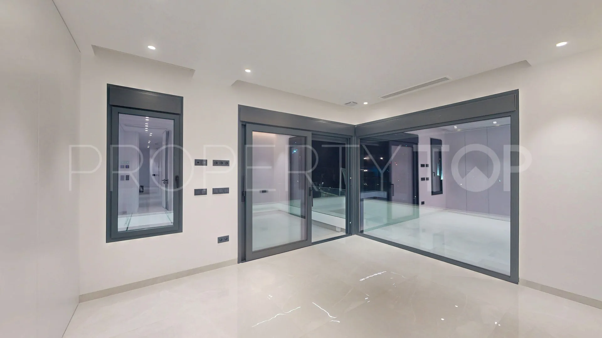 Cala de Finestrat, villa de 3 dormitorios en venta