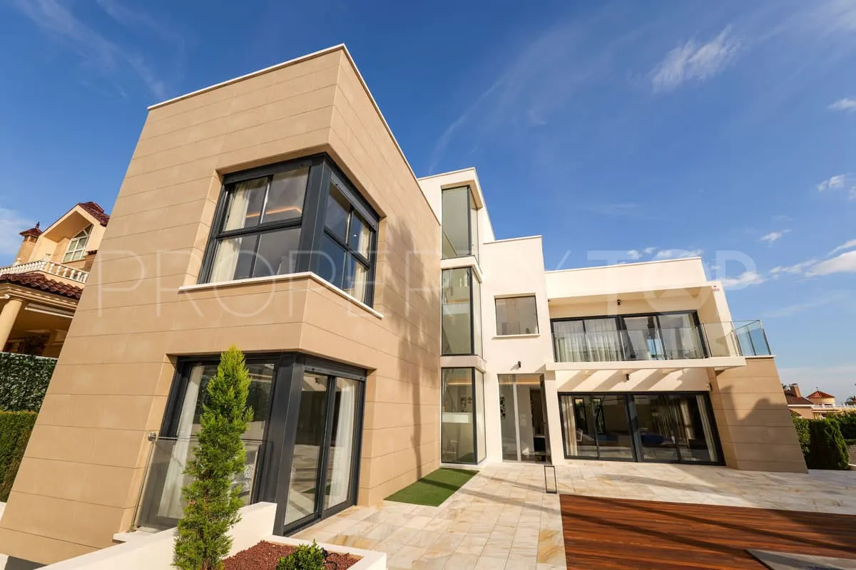 Torrevieja, villa con 3 dormitorios en venta