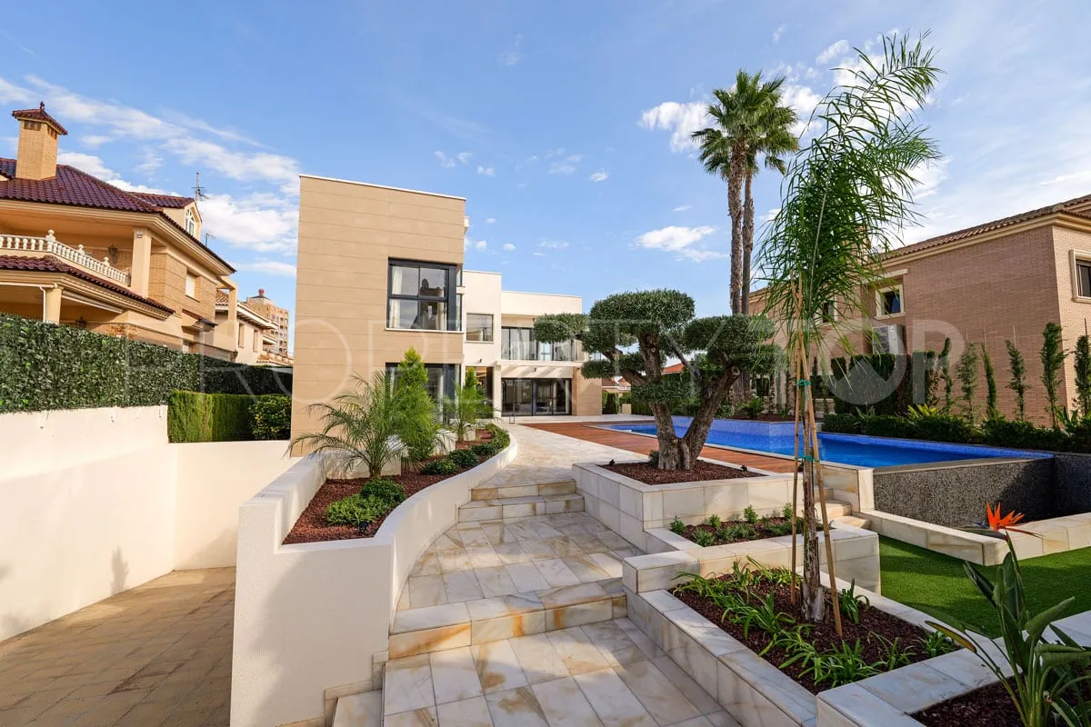 Torrevieja, villa con 3 dormitorios en venta