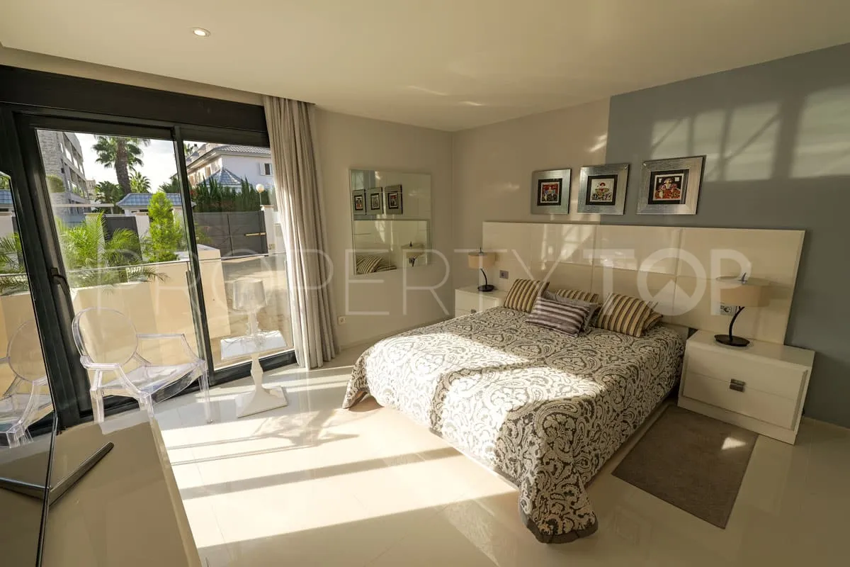 Torrevieja, villa con 3 dormitorios en venta