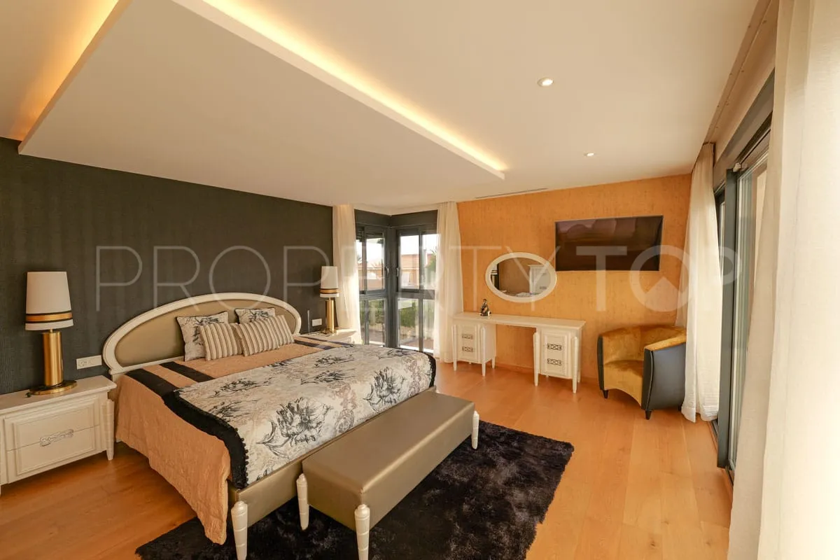 Torrevieja, villa con 3 dormitorios en venta