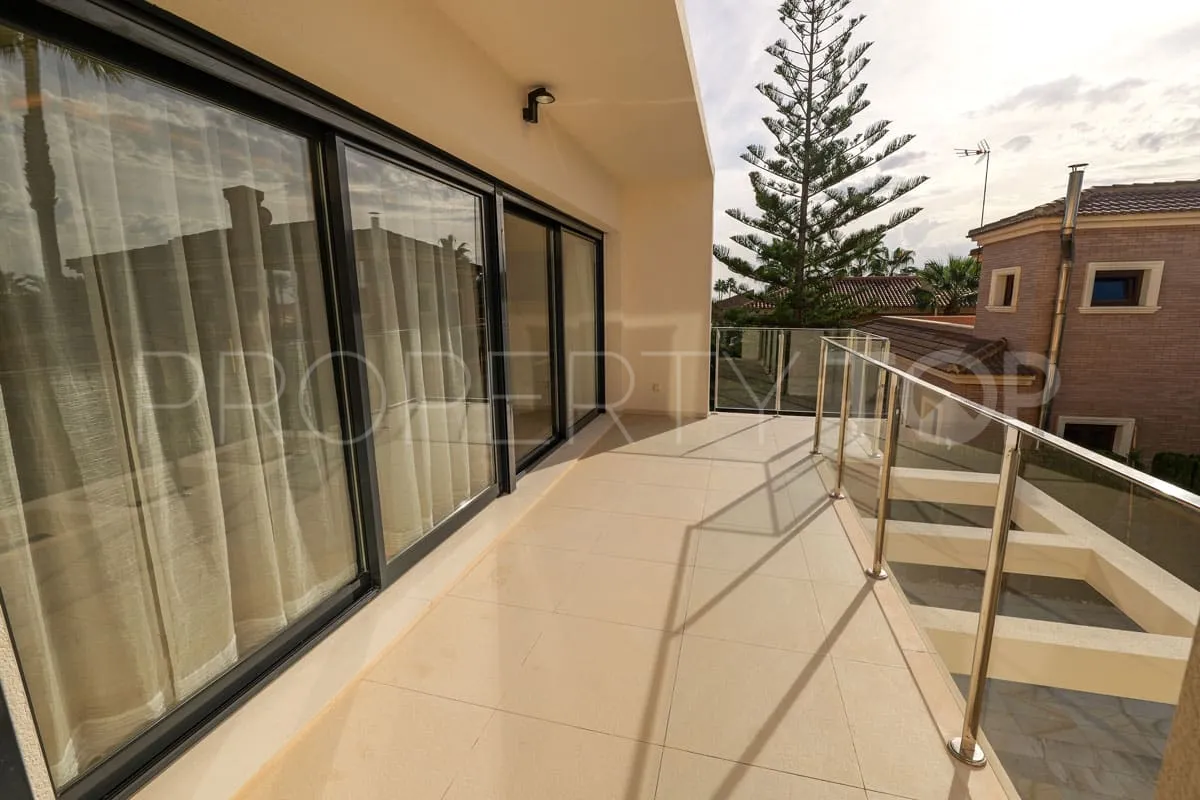 Torrevieja, villa con 3 dormitorios en venta