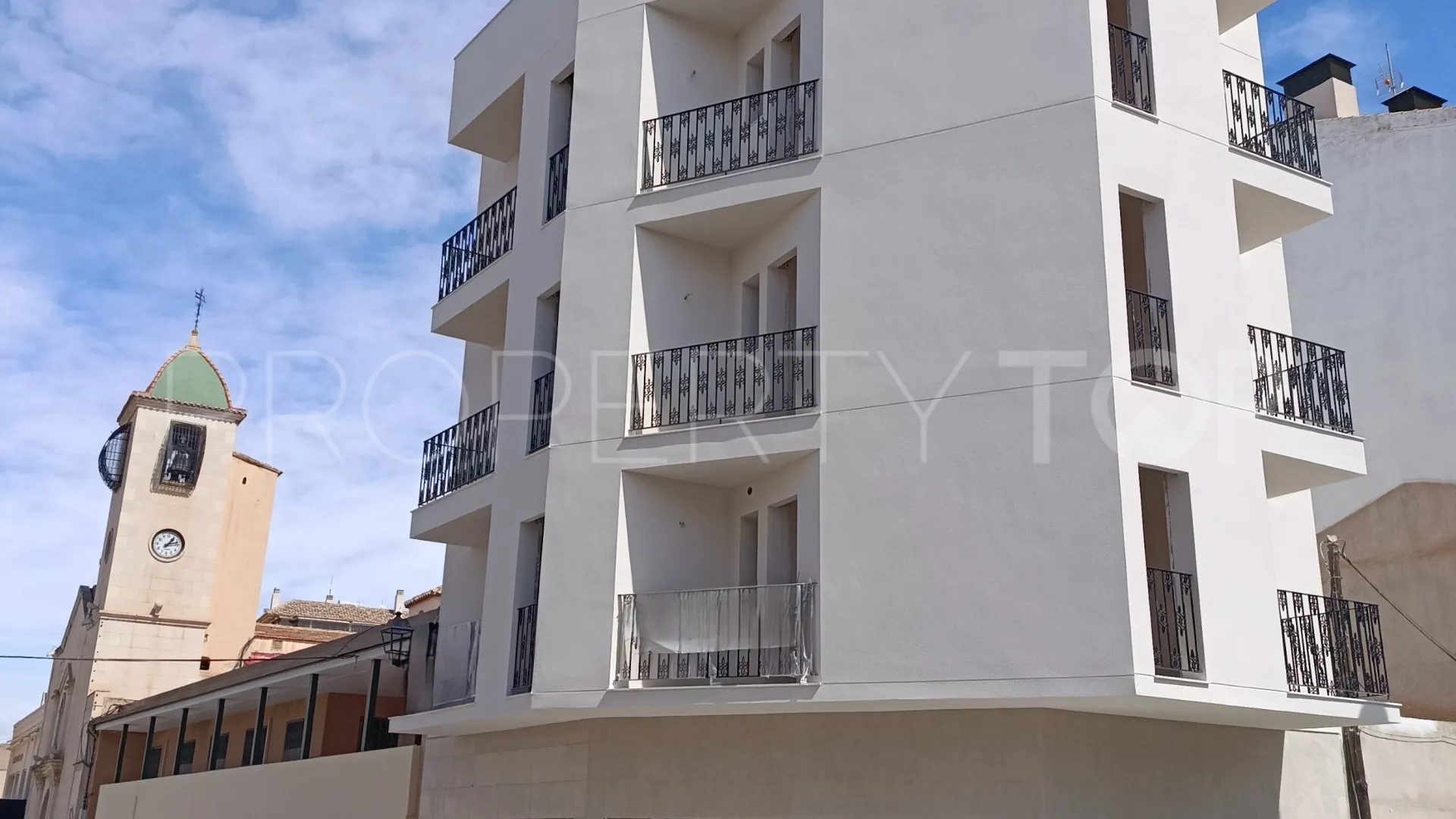 Apartamento de 2 dormitorios a la venta en Bigastro