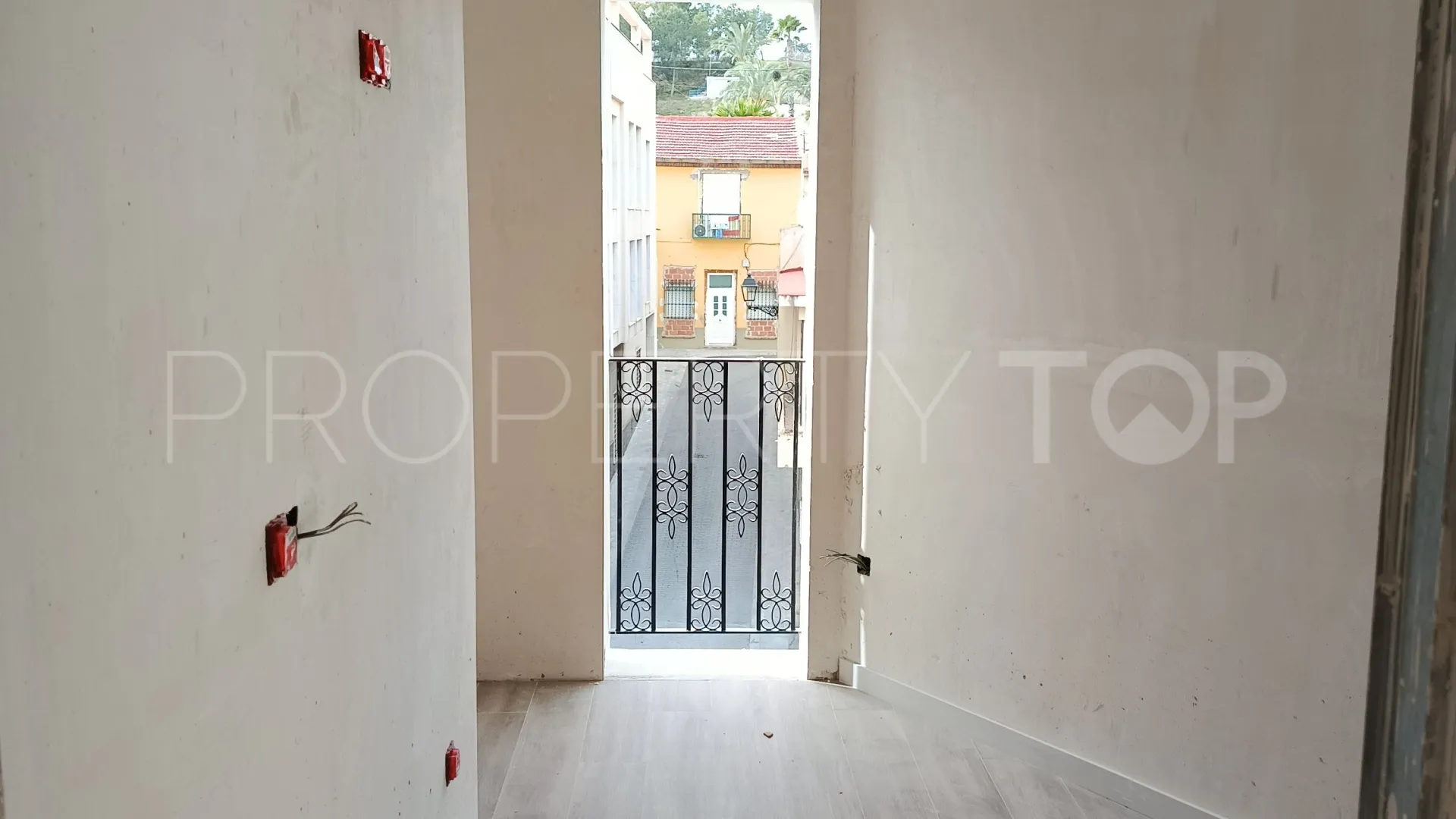 Apartamento de 2 dormitorios a la venta en Bigastro